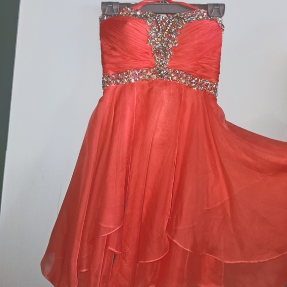 Prom dress - Picture 1 of 5